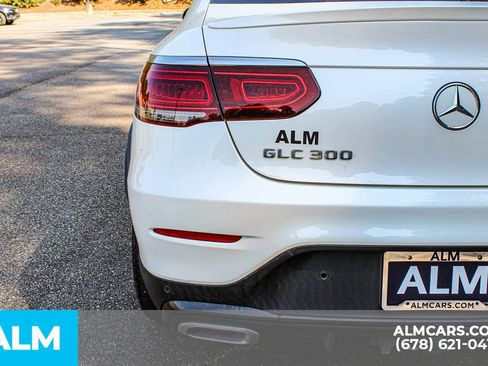 Used 2021 Mercedes-Benz GLC 300 4MATIC Coupe image 12
