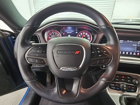 Used 2022 Dodge Challenger R/T image 25