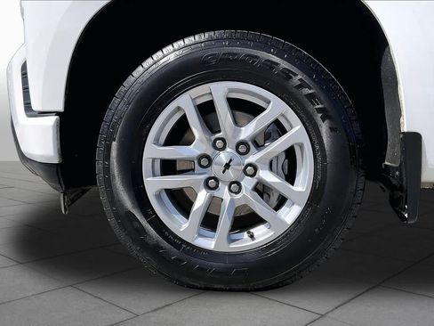 Used 2021 Chevrolet Silverado 1500 RST w/ Convenience Package II AWD/4WD image 11