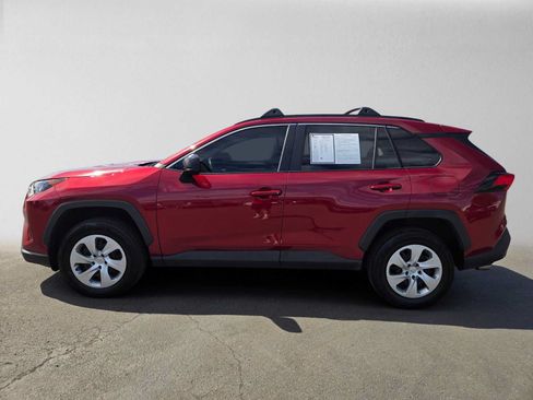 Used 2019 Toyota RAV4 LE w/ All Weather Liner Package FWD image 6