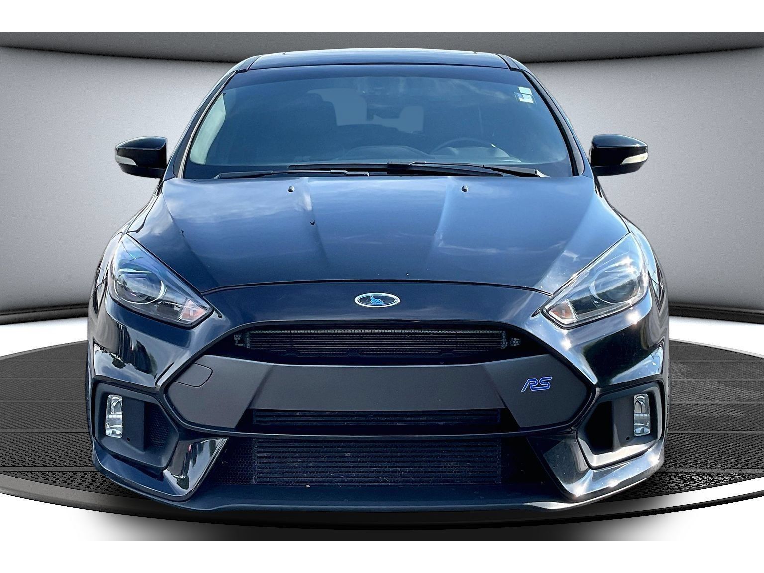 Used 2017 Ford Focus RS AWD/4WD image 4