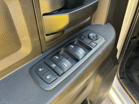 Used 2018 RAM 2500 Tradesman w/ Chrome Appearance Group AWD/4WD image 12