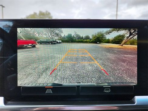 Used 2024 GMC Sierra 1500 SLT image 22