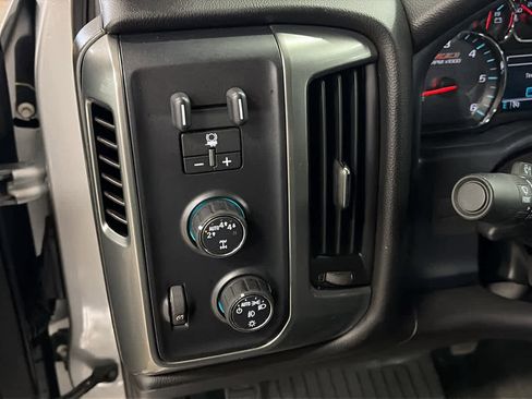 Used 2018 Chevrolet Silverado 1500 LT w/ All Star Edition image 9