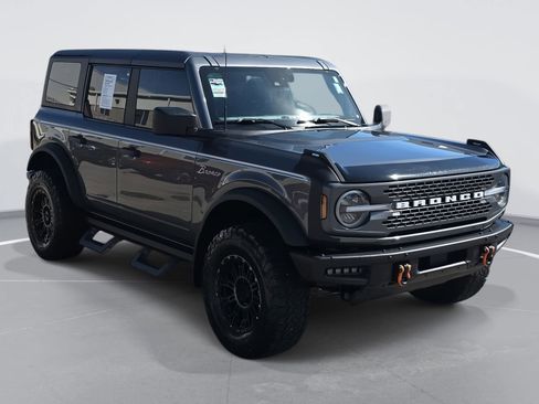 Used 2021 Ford Bronco Badlands image 3