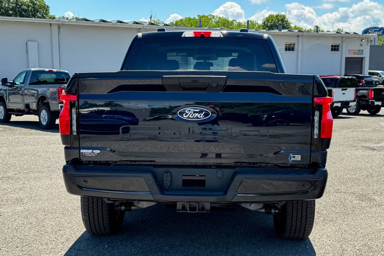 New 2025 Ford F150 Lightning Flash AWD/4WD image 4