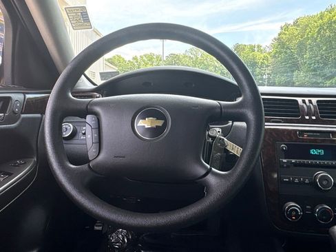 Used 2016 Chevrolet Impala Limited LS FWD image 16