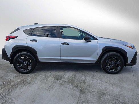 Used 2024 Subaru Crosstrek 2.0i image 8
