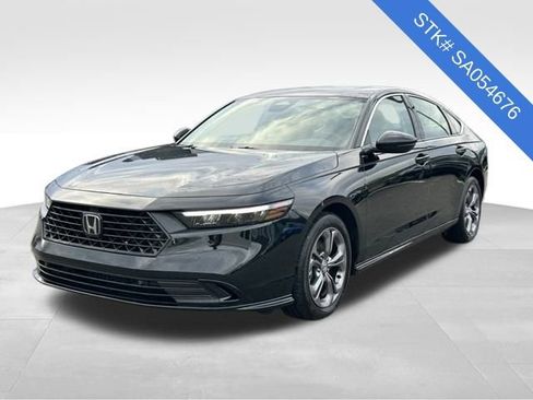 Used 2025 Honda Accord EX-L image 3