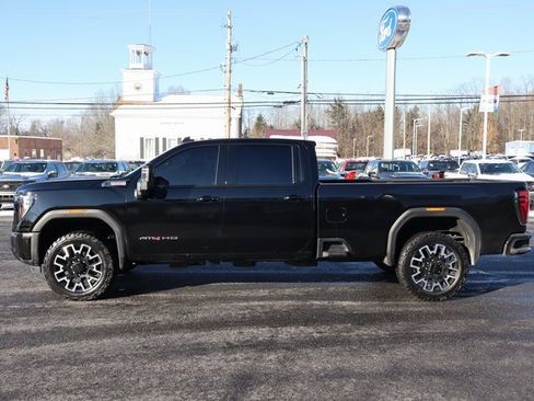 Used 2025 GMC Sierra 2500 AT4 image 19