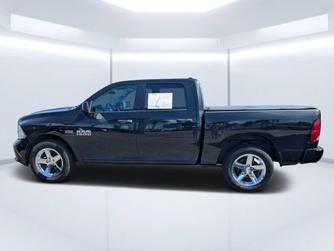 Used 2018 RAM 1500 Express w/ Express Value Package AWD/4WD image 6