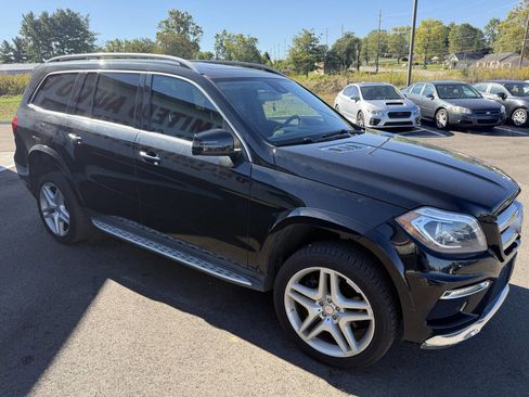 Used 2016 Mercedes-Benz GL 550 4MATIC image 5