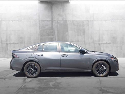 New 2026 Nissan Sentra SV w/ SV Convenience Package FWD image 5
