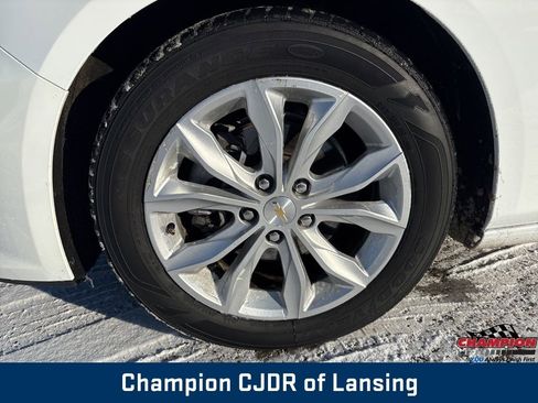 Used 2024 Chevrolet Malibu LT FWD image 10