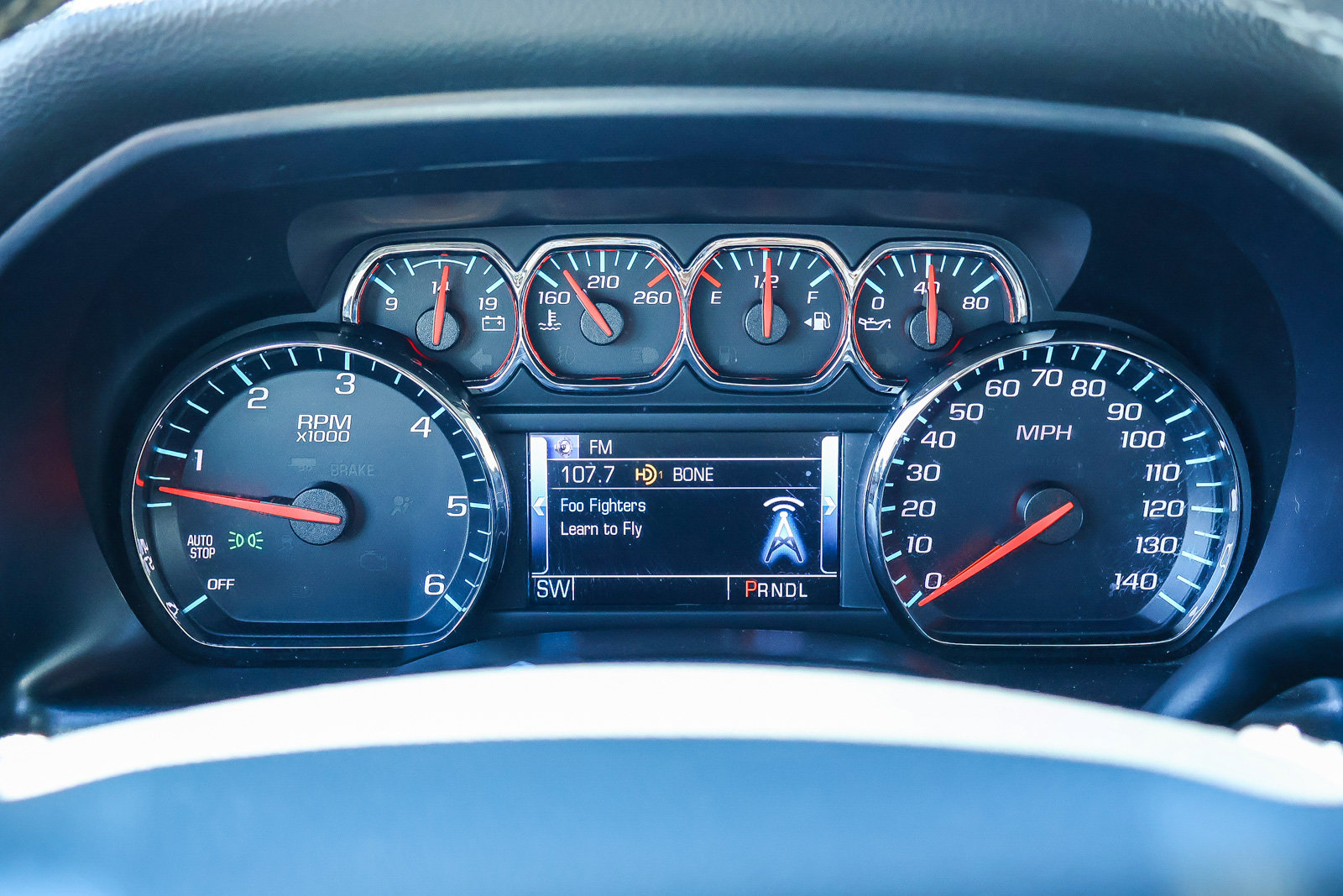 Used 2018 Chevrolet Silverado 1500 LT w/ LT Eassist Package AWD/4WD image 11