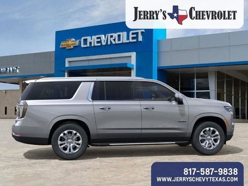 New 2026 Chevrolet Suburban LT w/ Comfort Package image 6