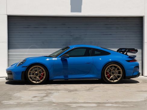 Certified 2026 Porsche 911 GT3 w/ Weissach Package RWD image 2