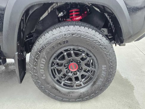 Certified 2022 Toyota Tacoma TRD Pro image 9