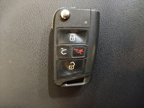 Used 2019 Volkswagen Jetta S w/ Driver Assistance Package FWD image 32