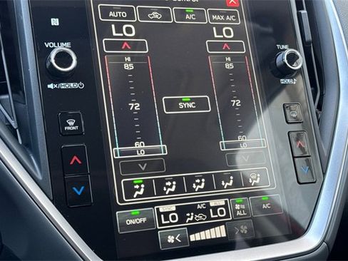 Used 2025 Subaru Crosstrek 2.0i Premium image 17