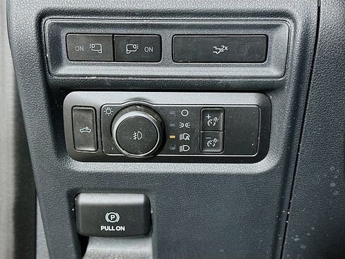 Used 2022 Ford F150 XLT w/ Equipment Group 302A High AWD/4WD image 10