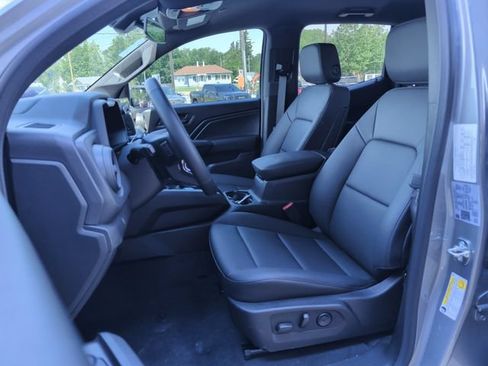 Used 2026 Chevrolet Colorado Trail Boss AWD/4WD image 15