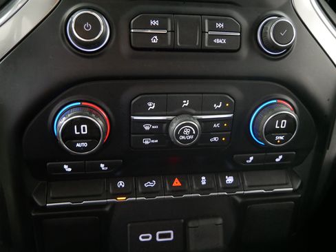 Used 2019 Chevrolet Silverado 1500 LT w/ All-Star Edition AWD/4WD image 23
