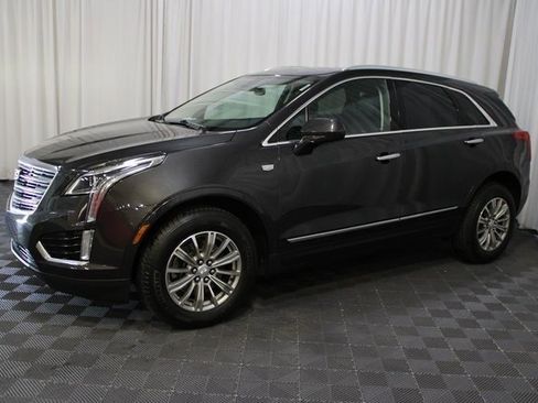 Used 2019 Cadillac XT5 Luxury image 2