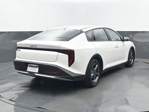 Used 2025 Kia K4 FWD image 21