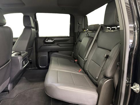 Used 2025 GMC Sierra 2500 SLT w/ SLT Convenience Package AWD/4WD image 10