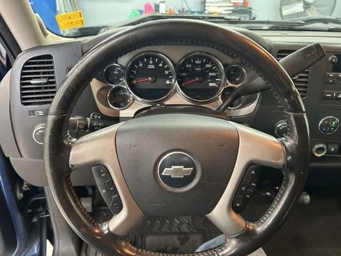Used 2007 Chevrolet Silverado 1500 LT w/ 1LT Convenience Package AWD/4WD image 11
