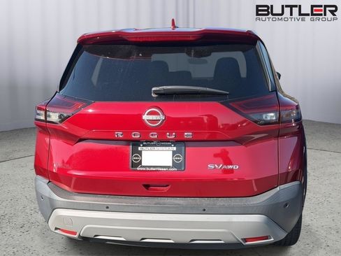 Used 2023 Nissan Rogue SV AWD/4WD image 9