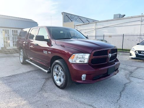 Used 2017 RAM 1500 Express AWD/4WD image 7