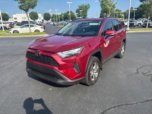 Used 2025 Toyota RAV4 XLE w/ Convenience Package AWD/4WD image 4