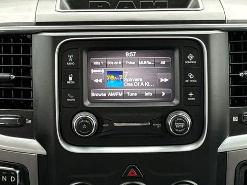 Used 2021 RAM 1500 Classic SLT RWD image 12
