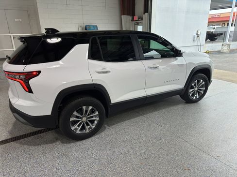 New 2026 Chevrolet Equinox LT w/ Convenience Package II image 2