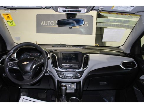Used 2019 Chevrolet Equinox LS image 14