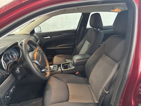 Certified 2023 Chrysler 300 Touring w/ Sport Appearance Package image 20