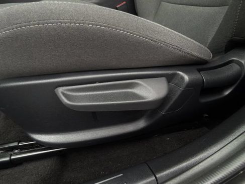 Used 2025 Kia K4 FWD image 25