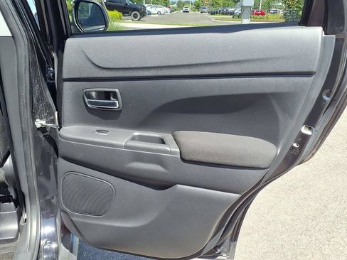 Used 2021 Mitsubishi Outlander Sport ES FWD image 13