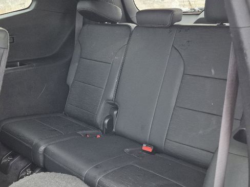 Used 2025 Buick Enclave Sport Touring image 8