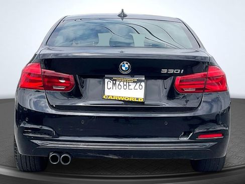 Used 2017 BMW 330i Sedan RWD image 4