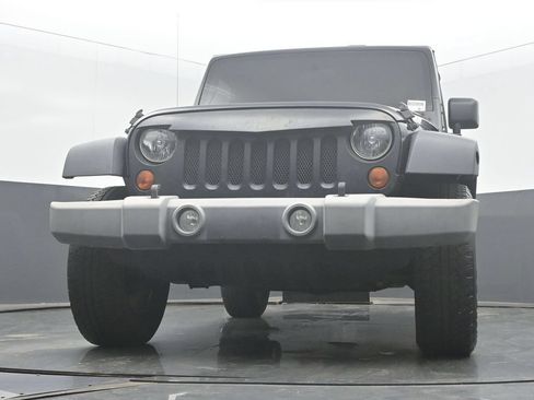 Used 2013 Jeep Wrangler Sport AWD/4WD image 39