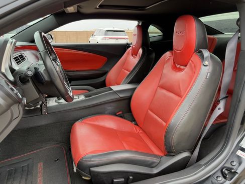 Used 2013 Chevrolet Camaro SS RWD image 25