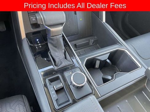 Used 2022 Toyota Tundra Limited AWD/4WD image 31