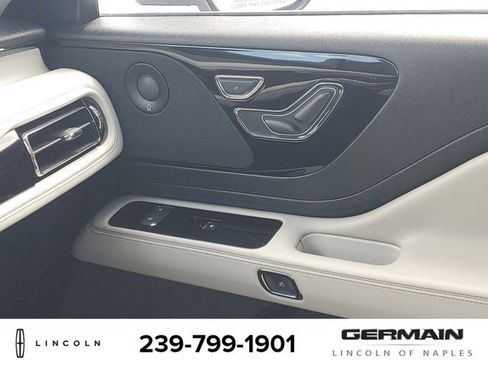 New 2025 Lincoln Aviator Reserve RWD image 26