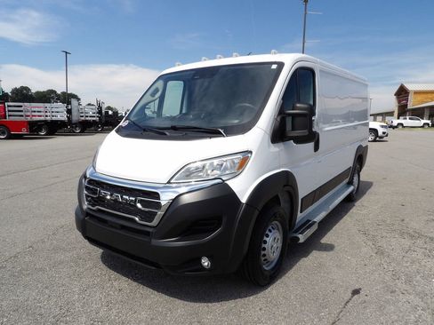 Used 2025 RAM ProMaster 2500 w/ U-Haul Equipment Group FWD image 57