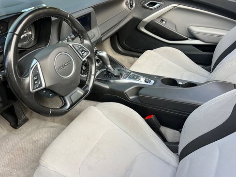 Used 2023 Chevrolet Camaro LT image 10