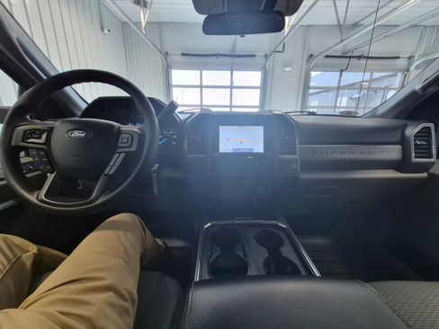 Used 2020 Ford F350 XLT w/ XLT Premium Package AWD/4WD image 25