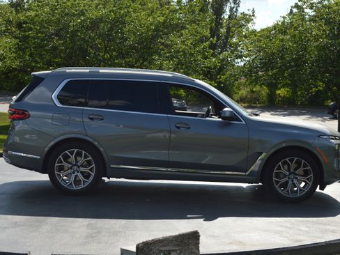 Certified 2026 BMW X7 xDrive40i AWD/4WD image 12